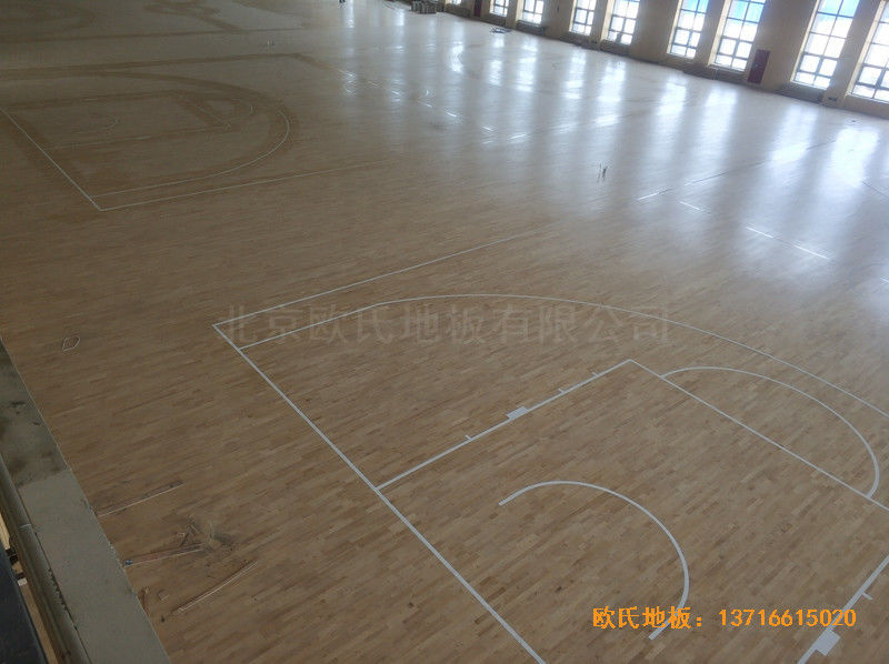榆林神華煤制油公司籃球館運(yùn)動木地板鋪設(shè)案例0
