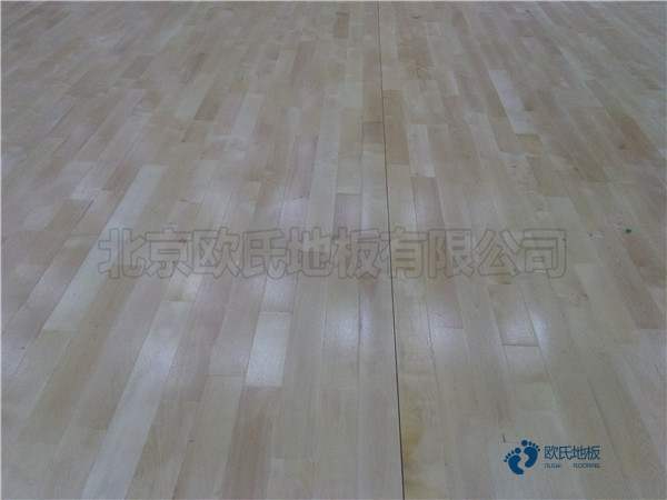 運(yùn)動木地板變形的原因是什么